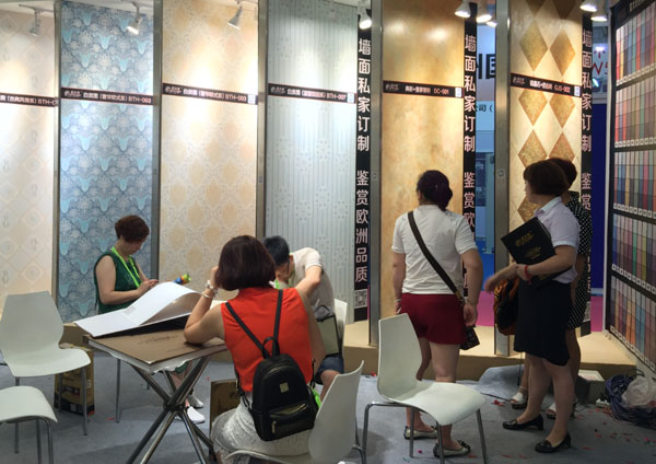 蒙太奇上海展會(huì)：現(xiàn)場(chǎng)訪客爆滿 加盟非常火爆